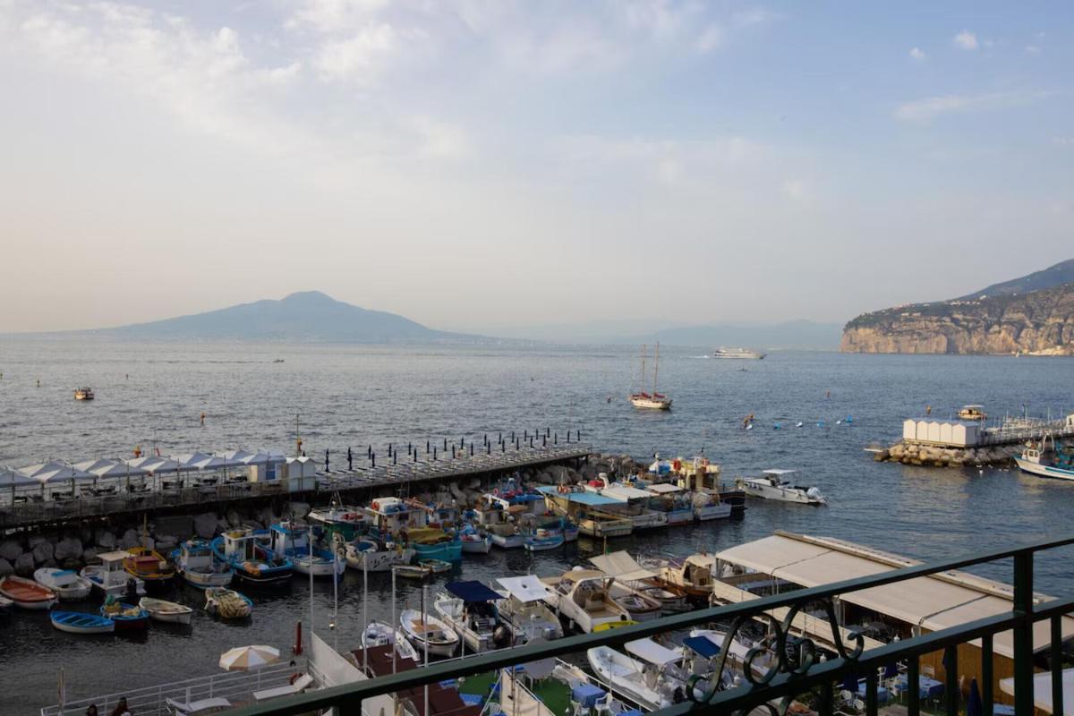 Sorrentovibes - Seaview Home On The Beach & Amazing Views Terrace المظهر الخارجي الصورة